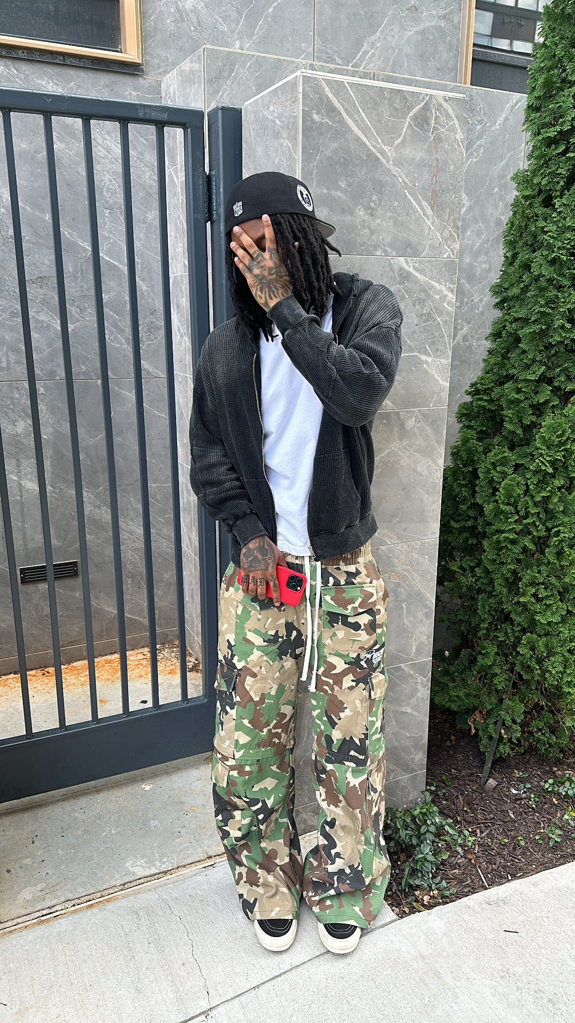 CAMO PANTS INTO SHORTS
